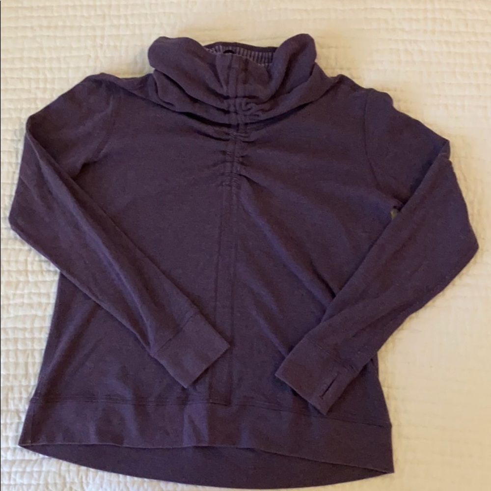 Lululemon Lightweight Sweatshirt with conch neck.